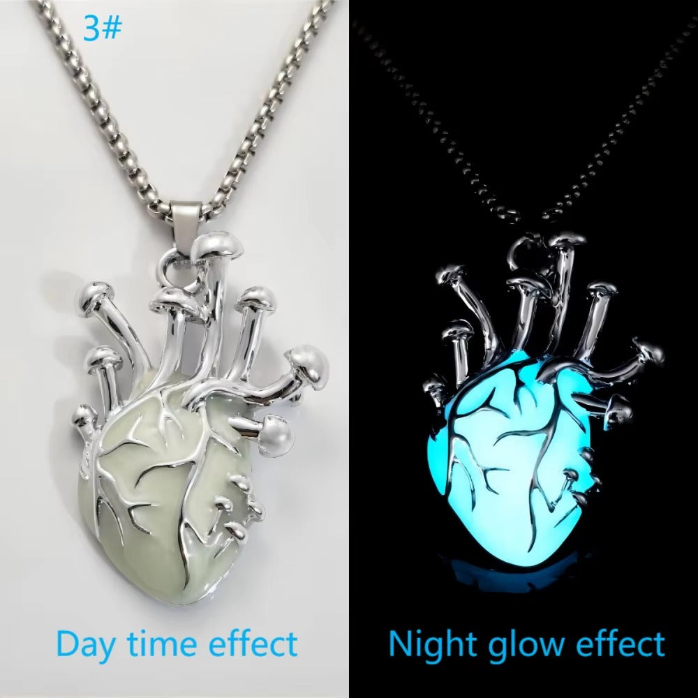Luminous Heart Pendant Necklace – Glow in the Dark